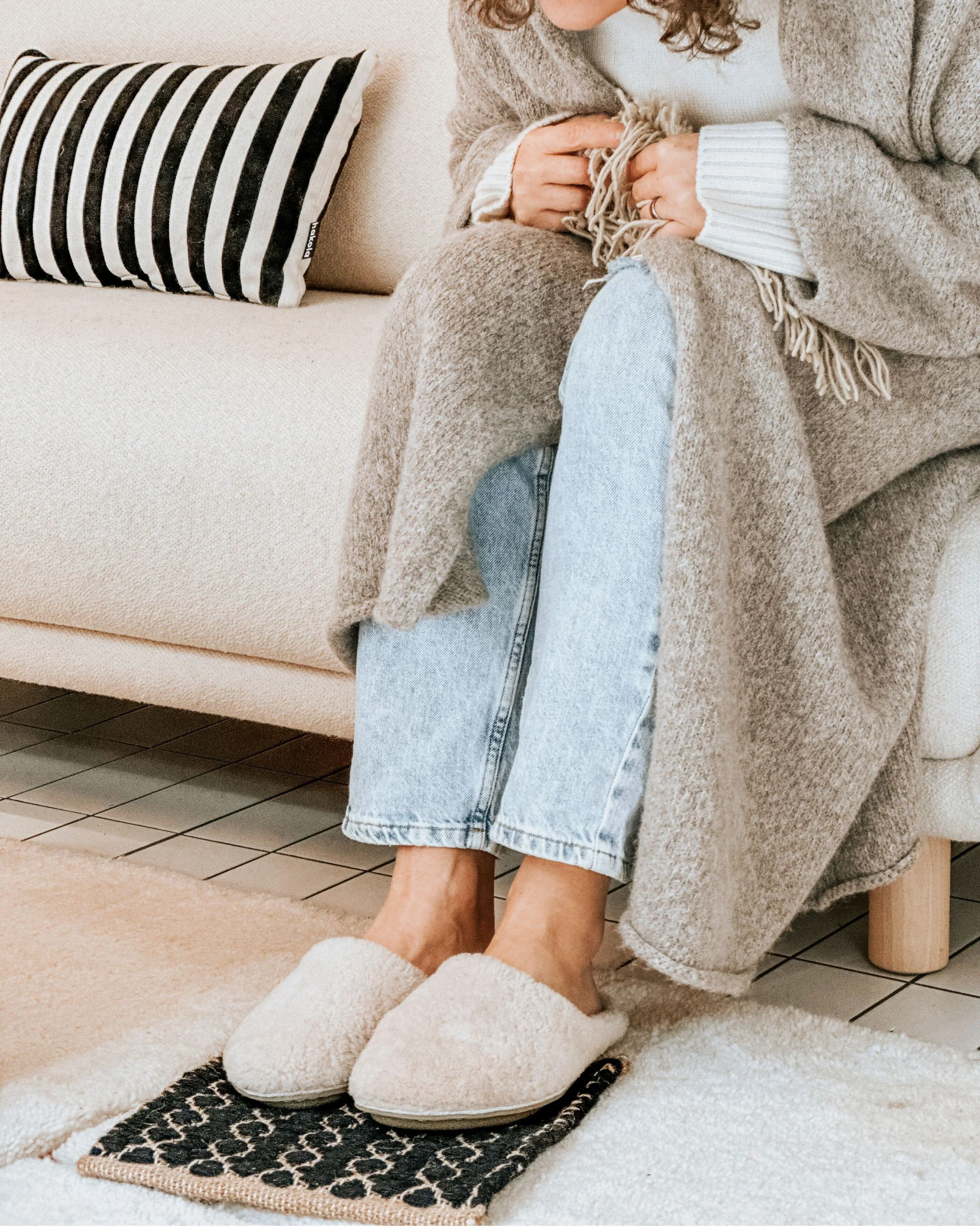 ROMA Shearling Natural White - Image 11