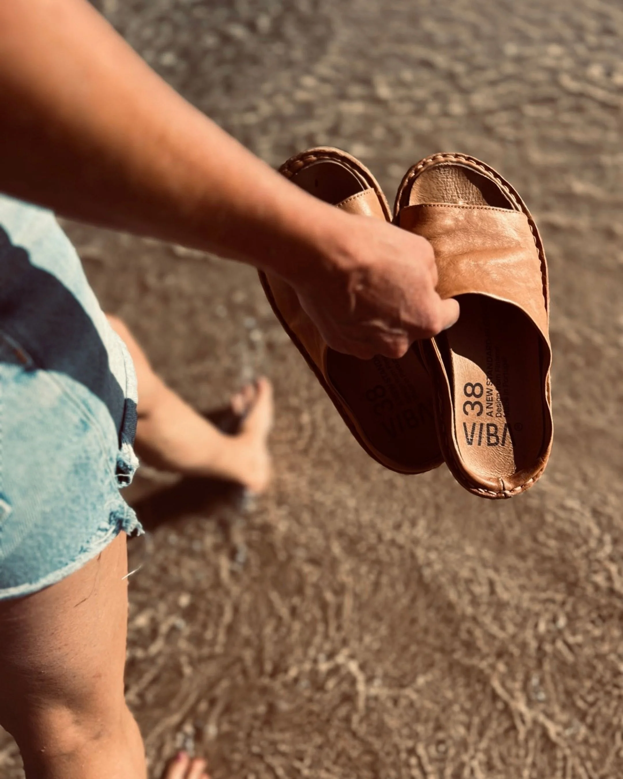 SAINT TROPEZ Leather Fawn Tan - Image 10